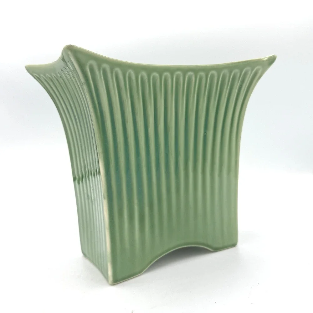 Marietta Modern Vase M-103 Green Ribbed Mid-Century 1950s Vintage Ceramic Decor